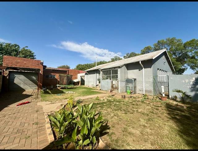 3 BEDROOM HOUSE FOR SALE IN VANDERBIJLPARK CW 6